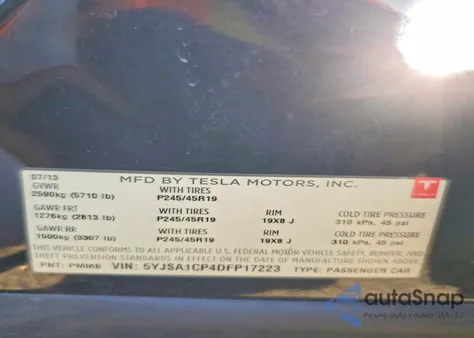 2013 Tesla Model S z USA, uszkodzony, nr VIN 5YJSA1CP4DFP17223